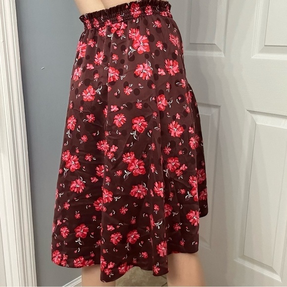 Draper James Skirt Waterfall Floral Pink Maroon Modest Dainty Flowy Size Small - Picture 2 of 5